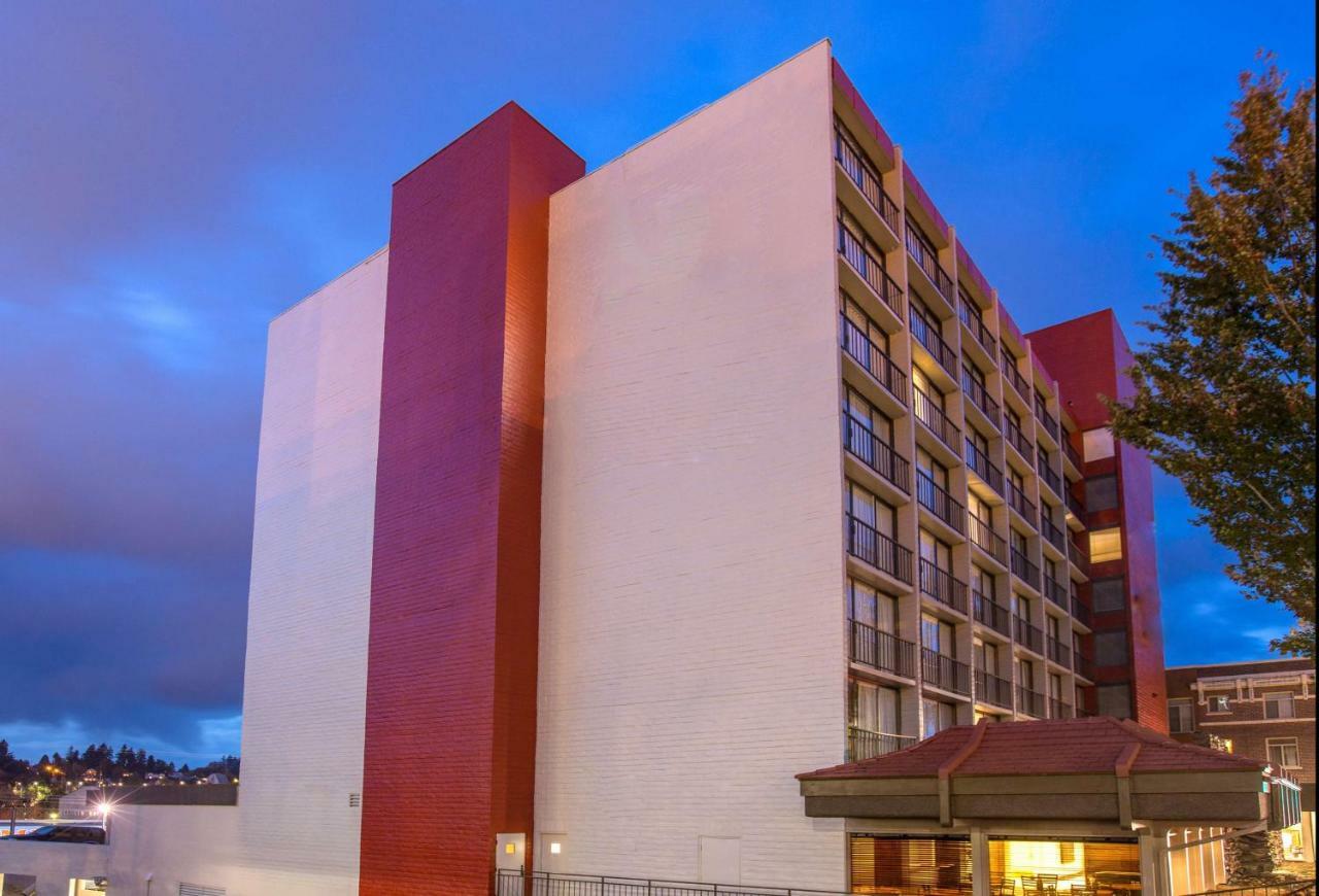 Red Lion Inn & Suites Olympia, Governor Hotel Exterior foto